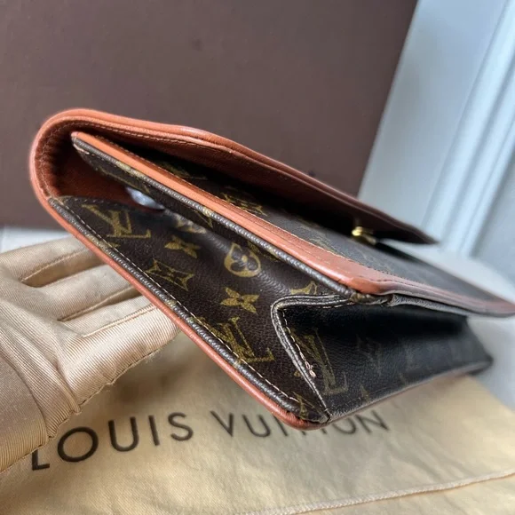 VINTAGE  LOUIS VUITTON POCHETTE DAME - Picture 5 of 13